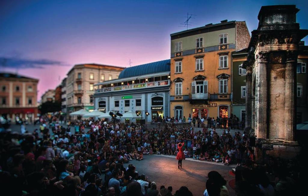Appartamento Valdebek 2 Pola Esterno foto